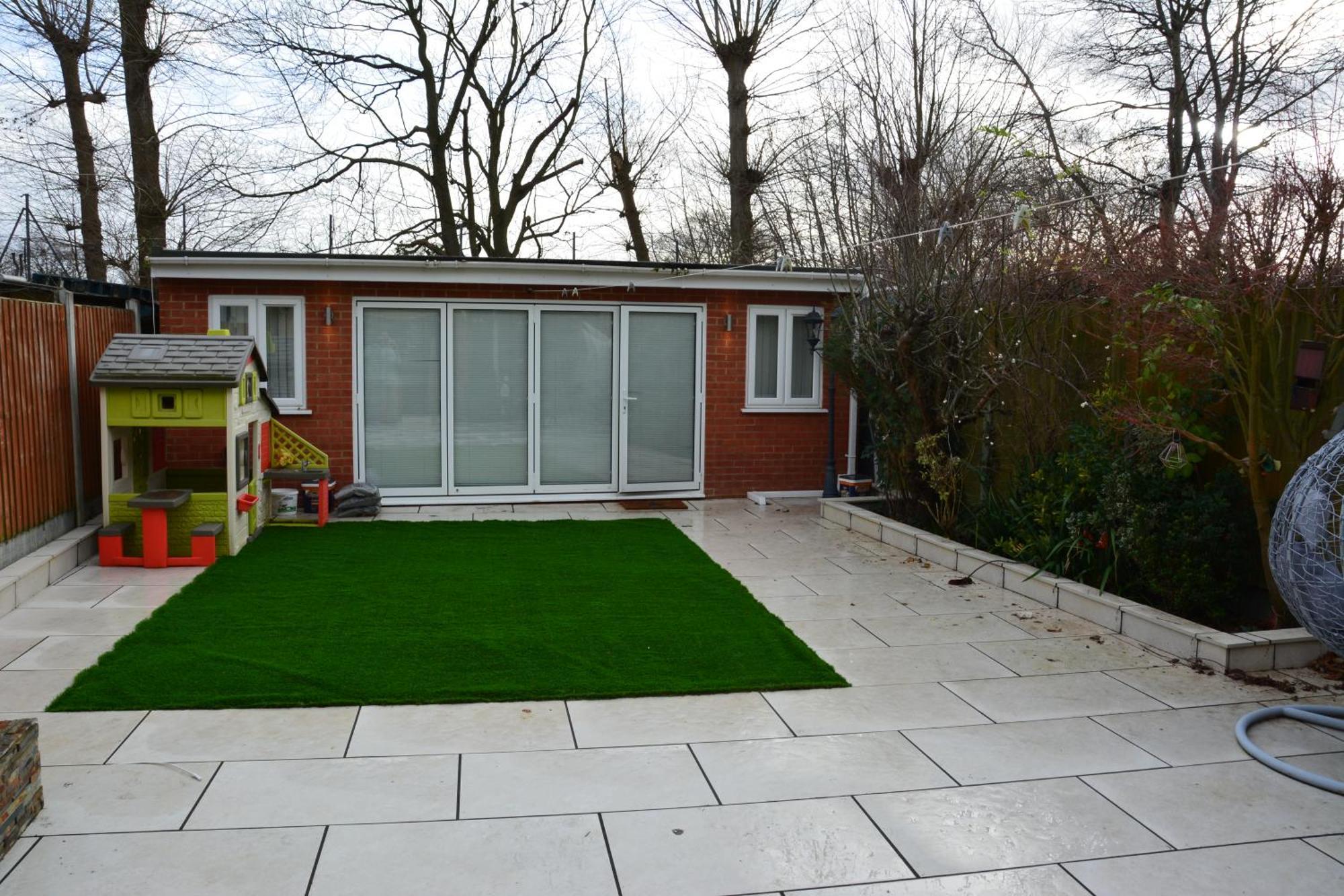 Cozy, Modern, Spacious 4 Bedroom House In London Romford Buitenkant foto