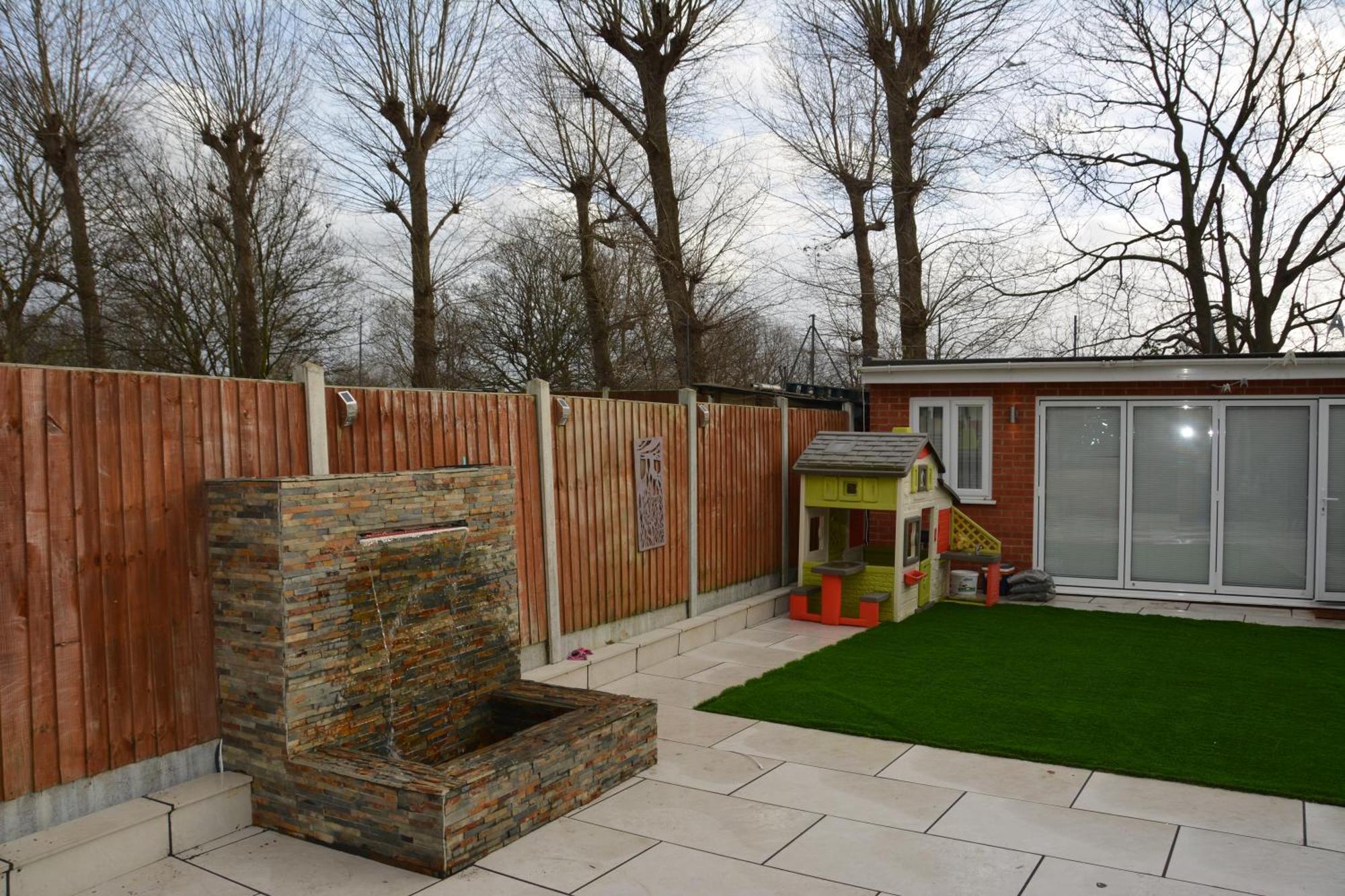 Cozy, Modern, Spacious 4 Bedroom House In London Romford Buitenkant foto
