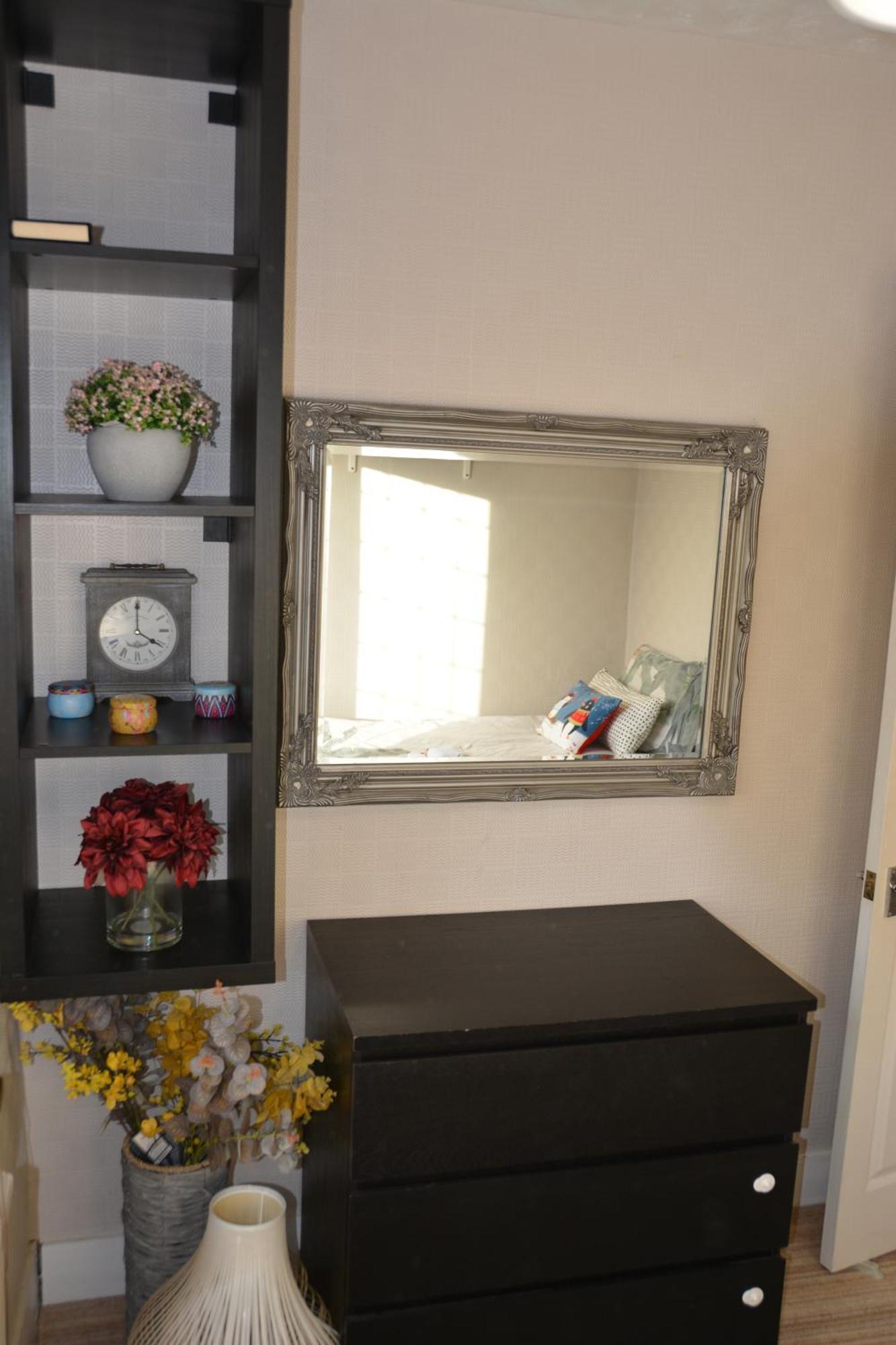 Cozy, Modern, Spacious 4 Bedroom House In London Romford Buitenkant foto